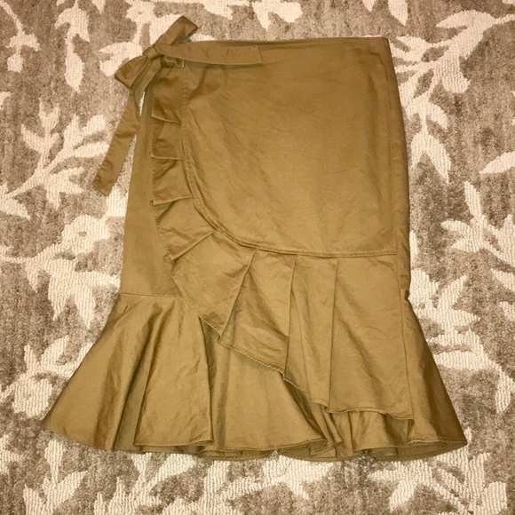 Who What Wear Dresses & Skirts - BOGO! Beautiful tie waist faux wrap skirt 8 modest